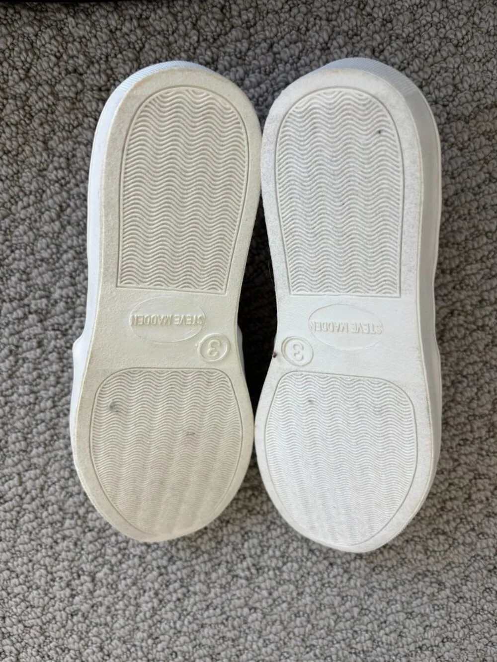 Steve Madden ECENTRCQ Pink Quilted Slip On Vegan Leather Wide Sneakers Girls 3